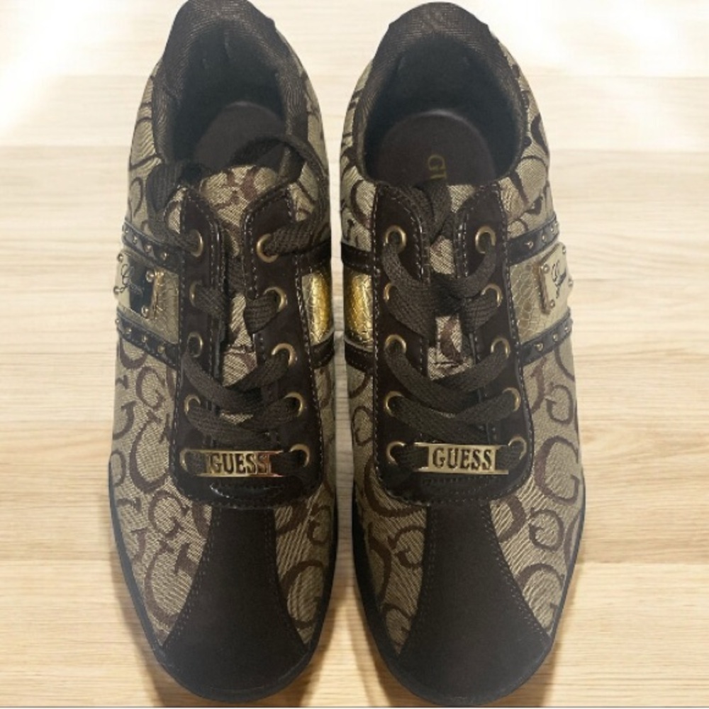 GUESS Women's Elegant Brown and Gold Sneakers. NEVER WORN